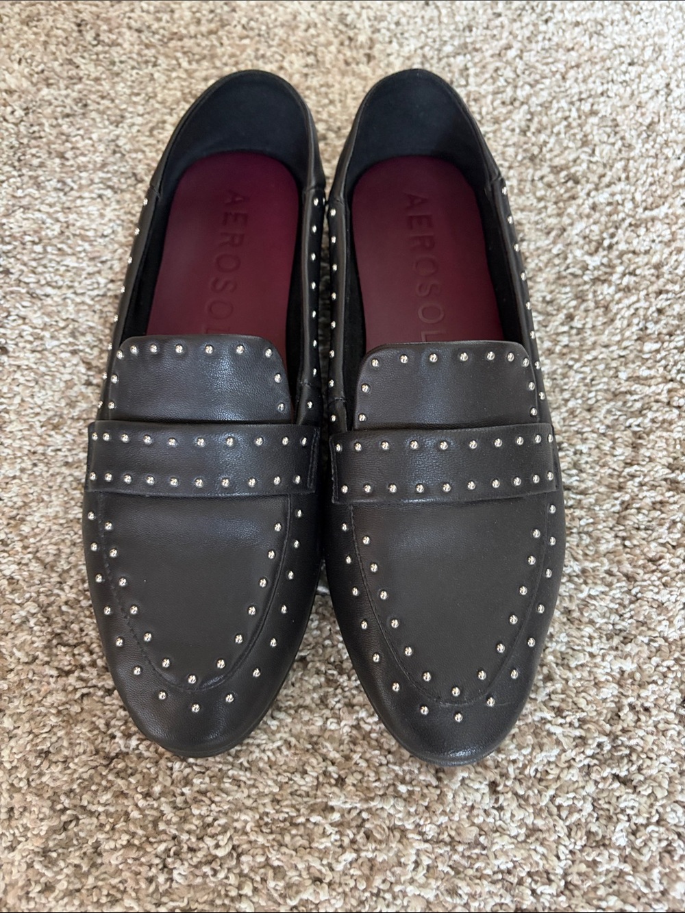 AEROSOLES Black Loafers with Silver Stud Accents and Burgundy Insole